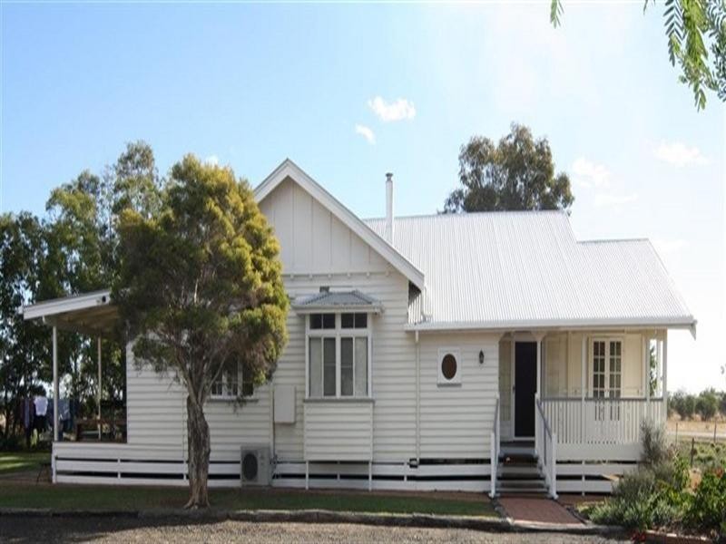 29 Sandalwood Avenue, Dalby QLD 4405