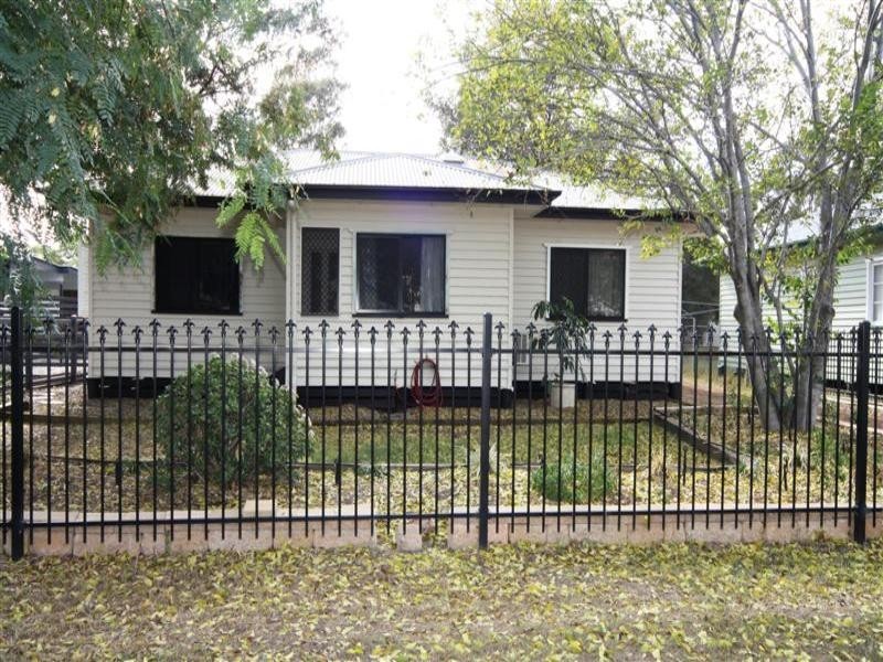 10 Beck Street, Dalby QLD 4405