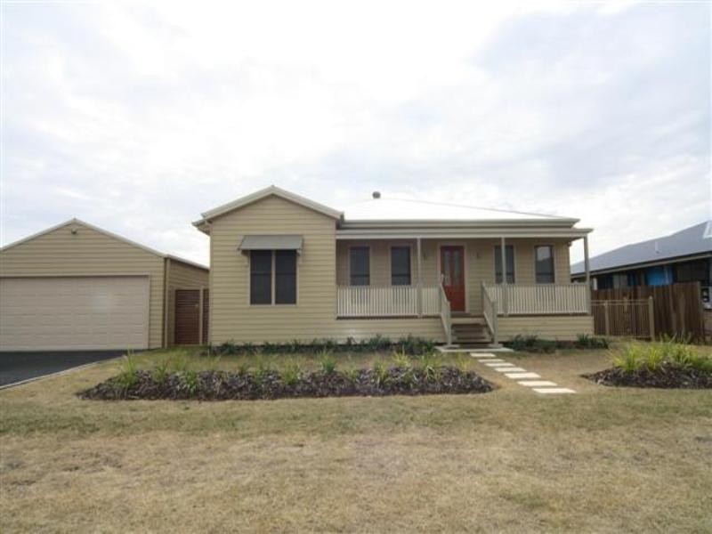 32 Diggers Drive, Dalby QLD 4405