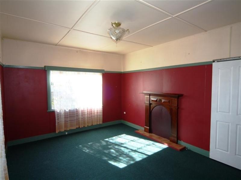 73 Nicholson Street, Dalby QLD 4405