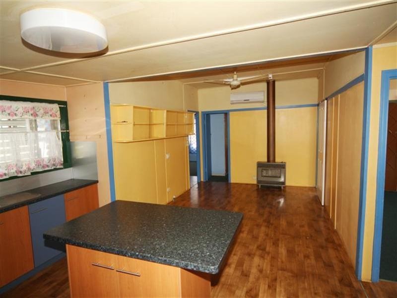 73 Nicholson Street, Dalby QLD 4405