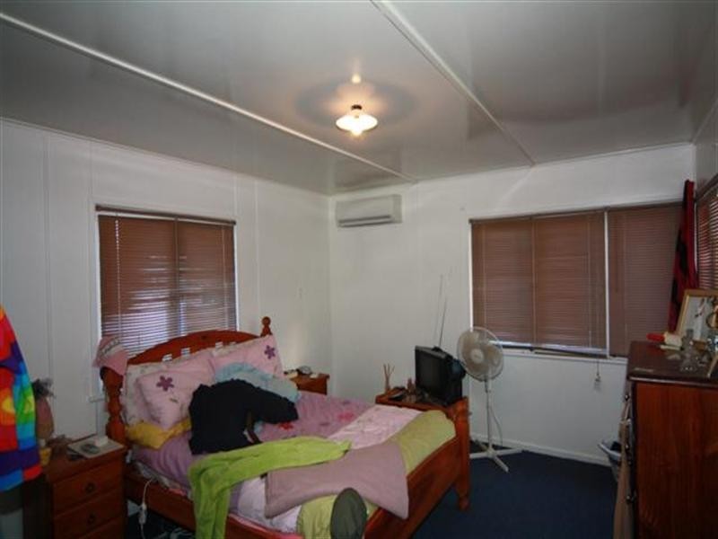 11 Homebush Street, Dalby QLD 4405