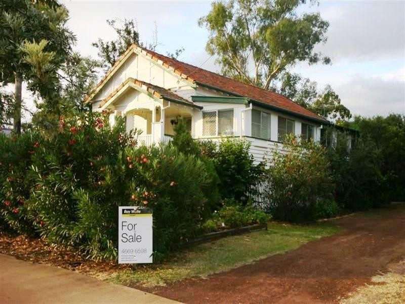 31 Bunya Street, Dalby QLD 4405