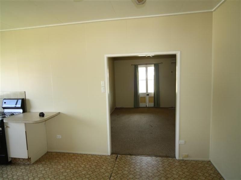 7 Lloyd Street, Dalby QLD 4405