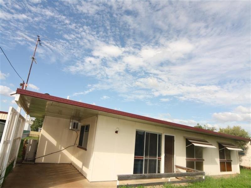 9 McQueen Street, Dalby QLD 4405