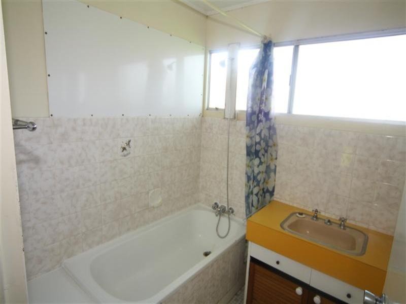 9 McQueen Street, Dalby QLD 4405