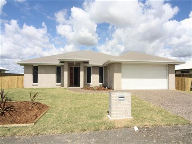 42 Diggers Drive, Dalby QLD 4405