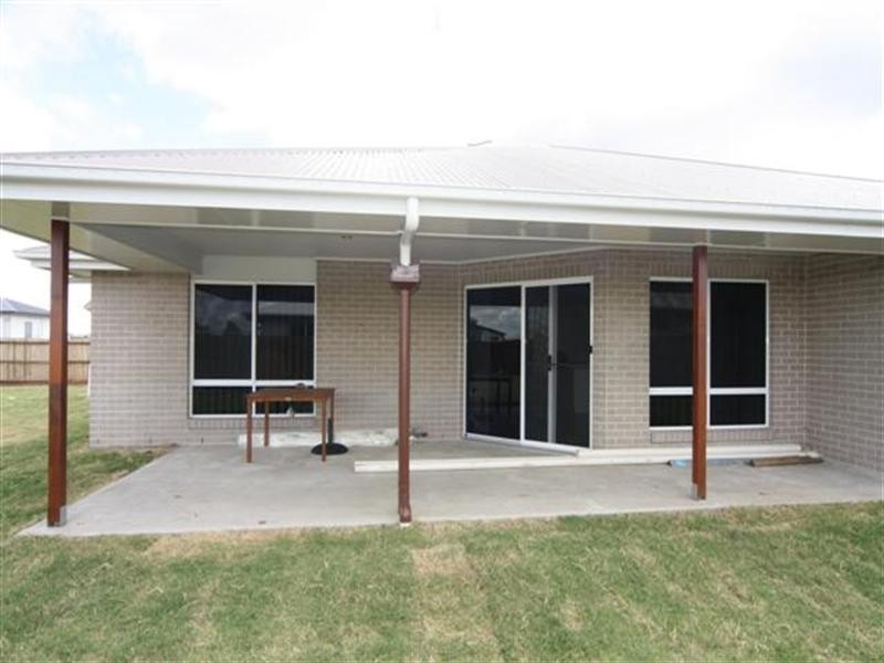 42 Diggers Drive, Dalby QLD 4405