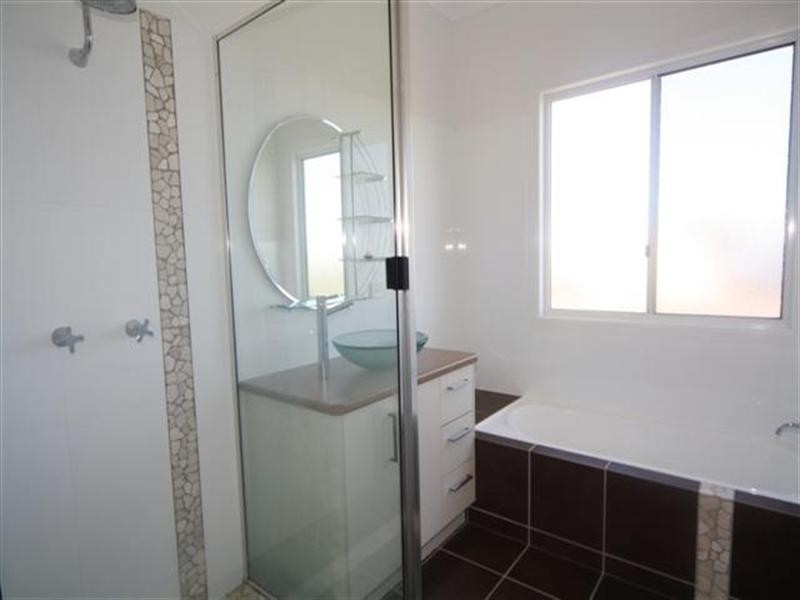 150 Sandalwood Avenue, Dalby QLD 4405