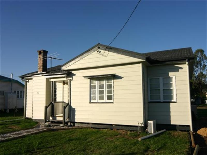 29 Edward Street, Dalby QLD 4405