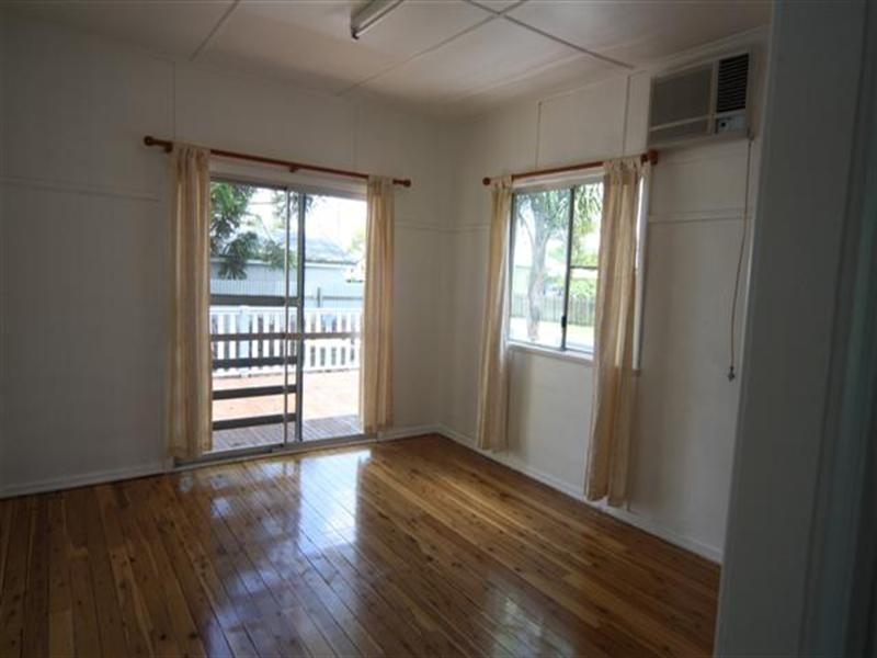 2 Palmer Street, Dalby QLD 4405