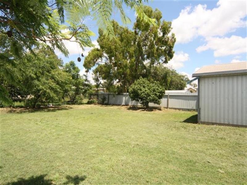 2 Palmer Street, Dalby QLD 4405