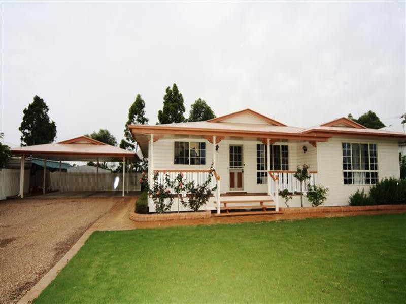 9 Azalea Court, Dalby QLD 4405