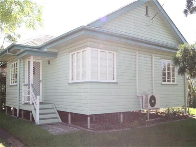 107 Edward Street, Dalby QLD 4405