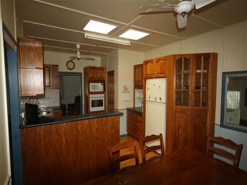 42 Palmer Street, Dalby QLD 4405