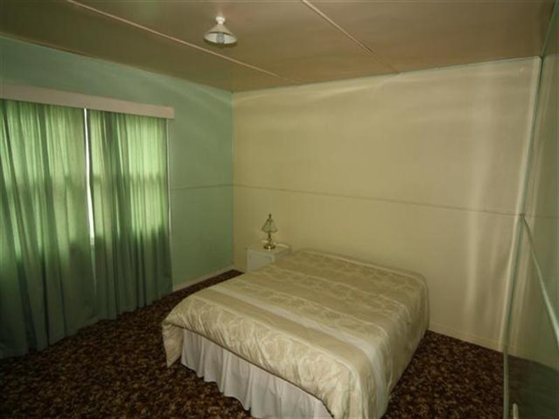 5 James Street, Dalby QLD 4405