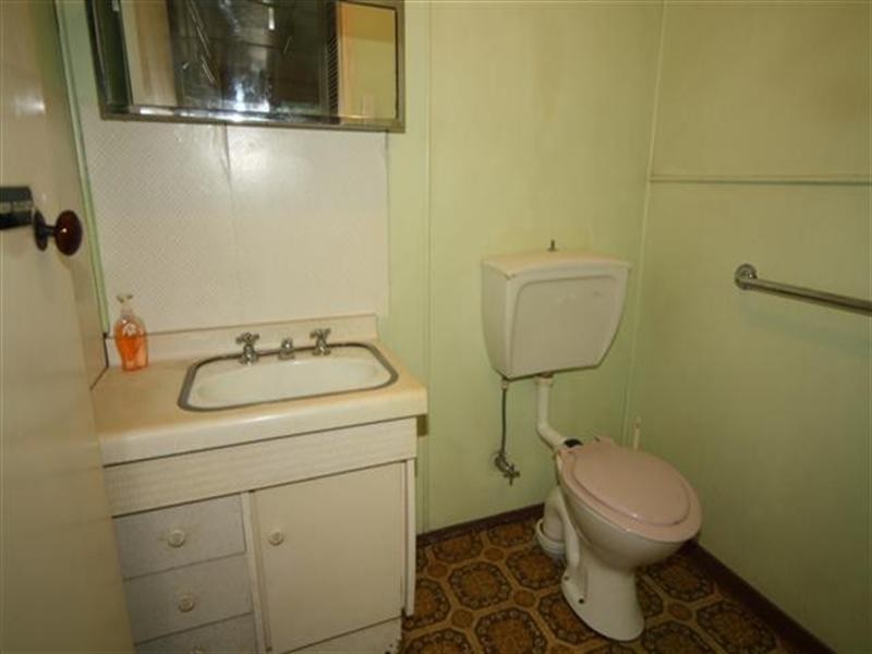 5 James Street, Dalby QLD 4405