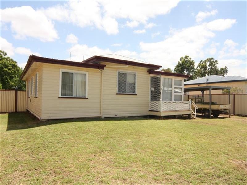 6 Clark Street, Dalby QLD 4405