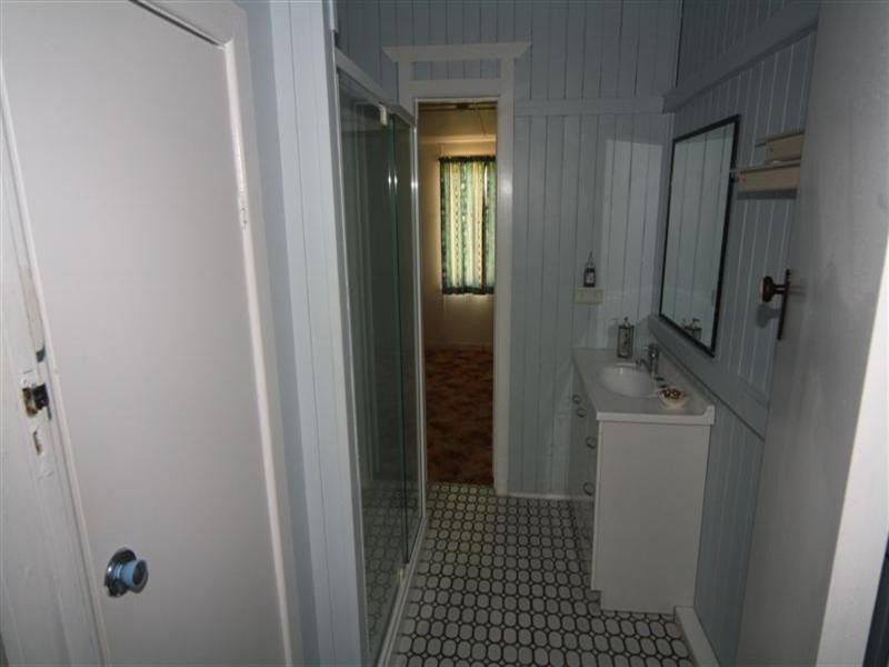 6 Clark Street, Dalby QLD 4405