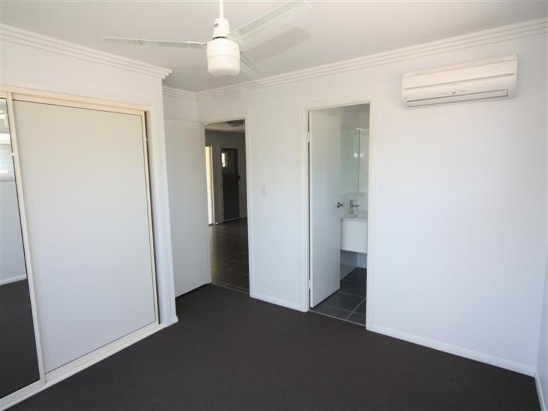 2/6 Jimbour Street, Dalby QLD 4405