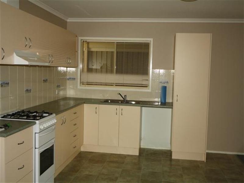 36b Mary, Dalby QLD 4405