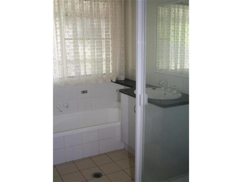 23 Wallace Street, Dalby QLD 4405