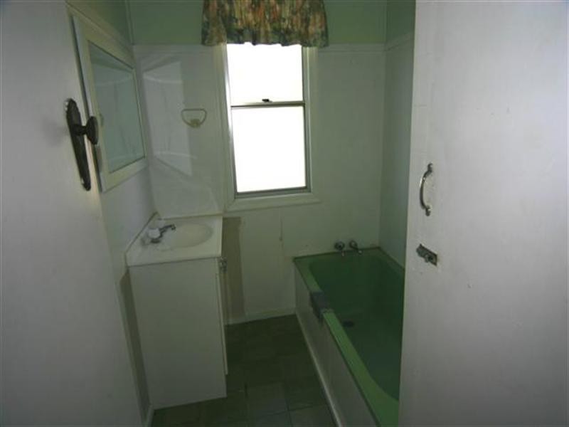 4 Garrow Street, Dalby QLD 4405