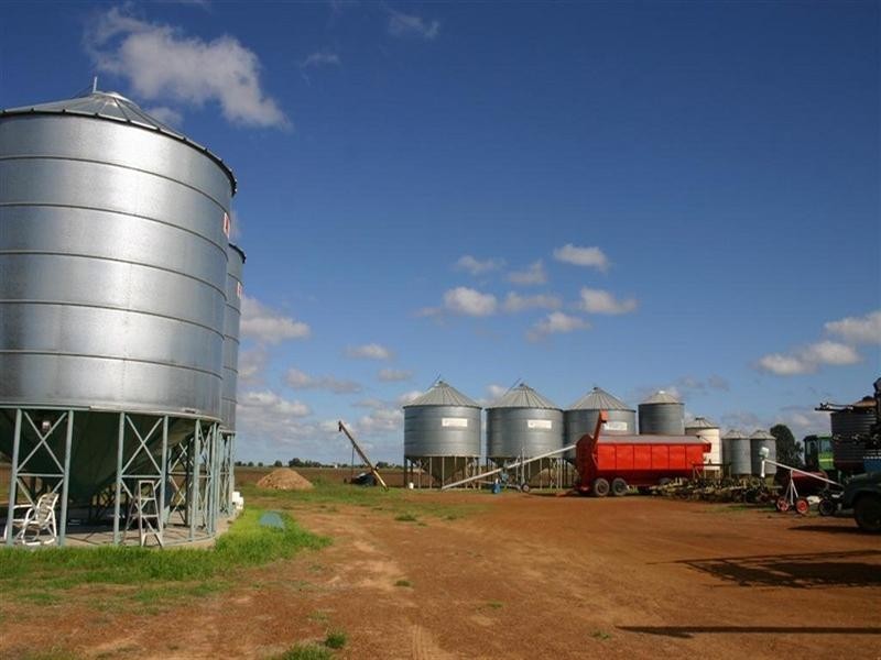 . BELAHVILLE, Jandowae QLD 4410