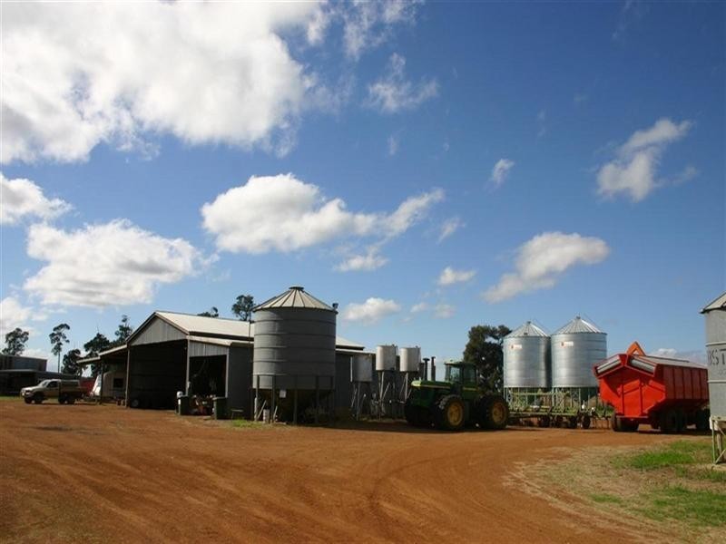 . BELAHVILLE, Jandowae QLD 4410