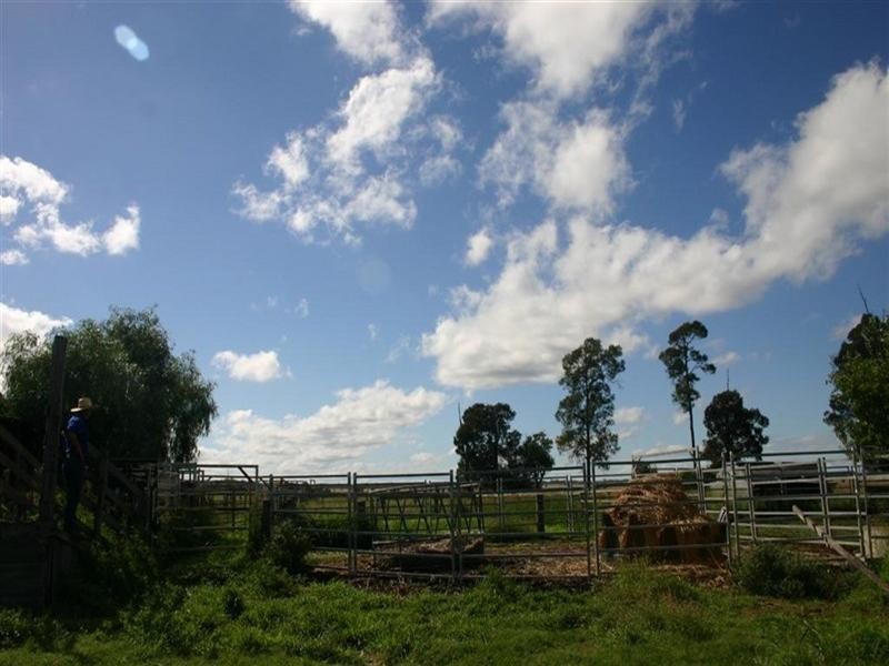 . BELAHVILLE, Jandowae QLD 4410