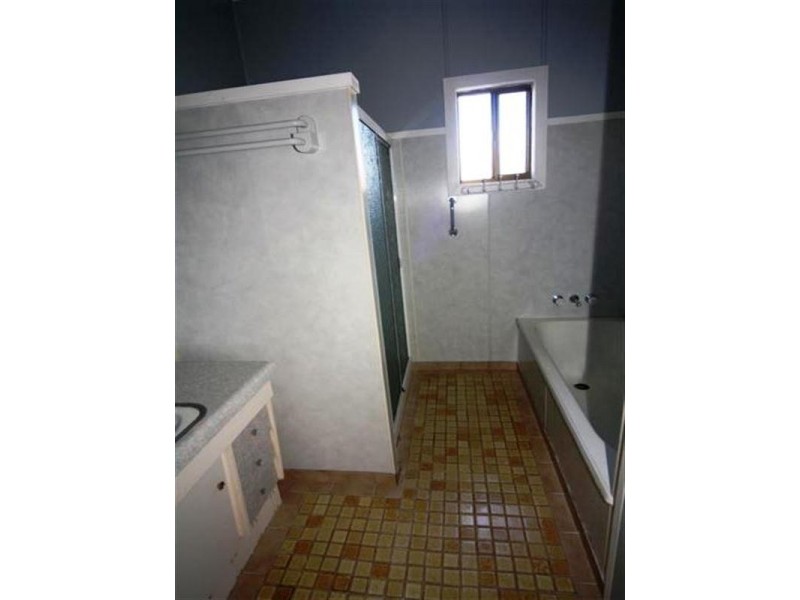 77 Myall Street, Dalby QLD 4405