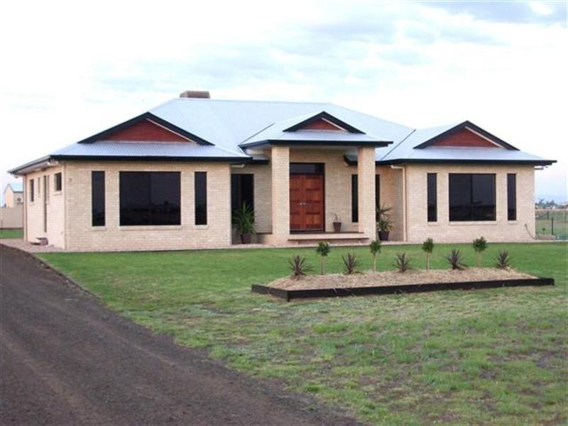 31 Diamond Drive, Dalby QLD 4405