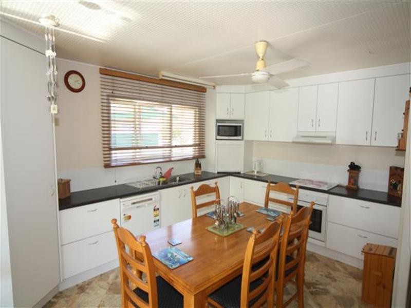 15 Swan Street, Dalby QLD 4405