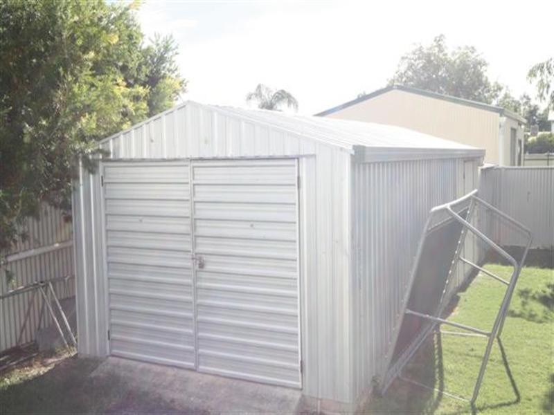 15 Swan Street, Dalby QLD 4405