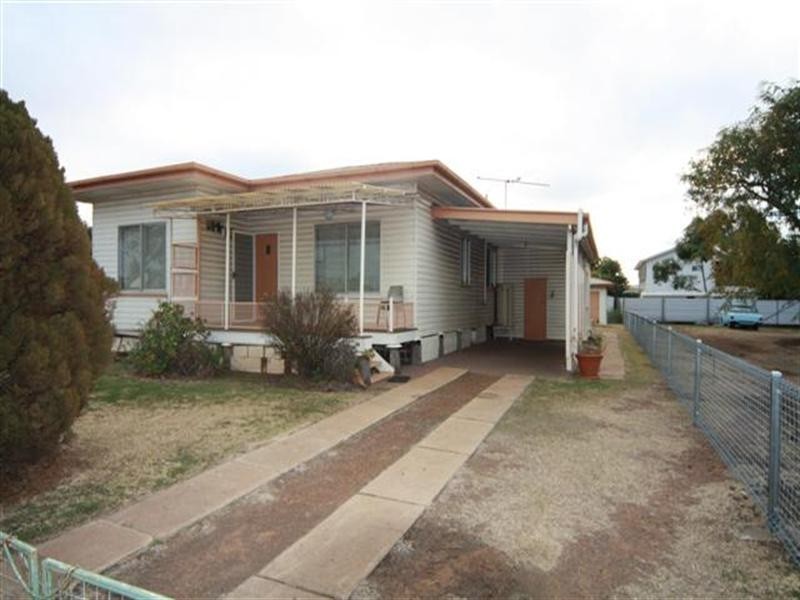 37 Hospital Road, Dalby QLD 4405