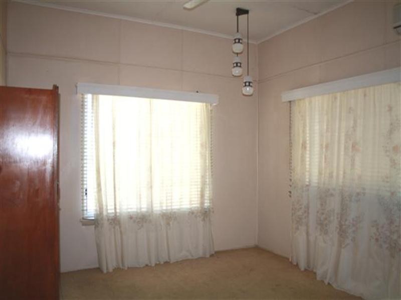 37 Hospital Road, Dalby QLD 4405