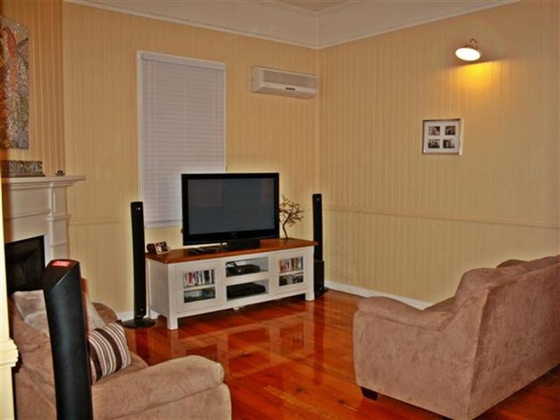 80 Edward Street, Dalby QLD 4405