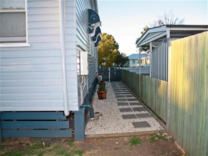 80 Edward Street, Dalby QLD 4405