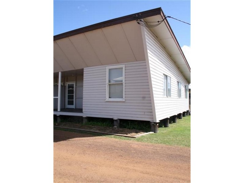1/24 Bunya Street, Dalby QLD 4405