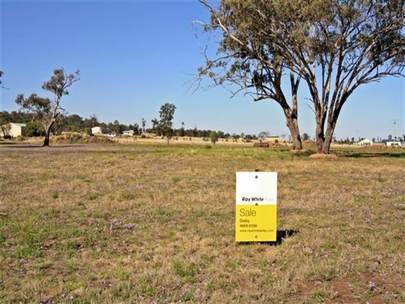 Hustons Place Green Trees Estate, Dalby QLD 4405