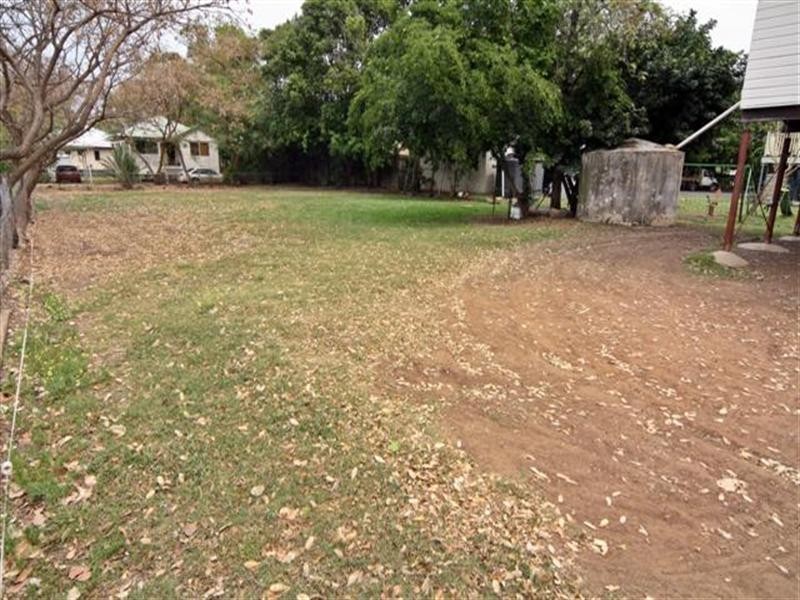 68 Bunya Street, Dalby QLD 4405