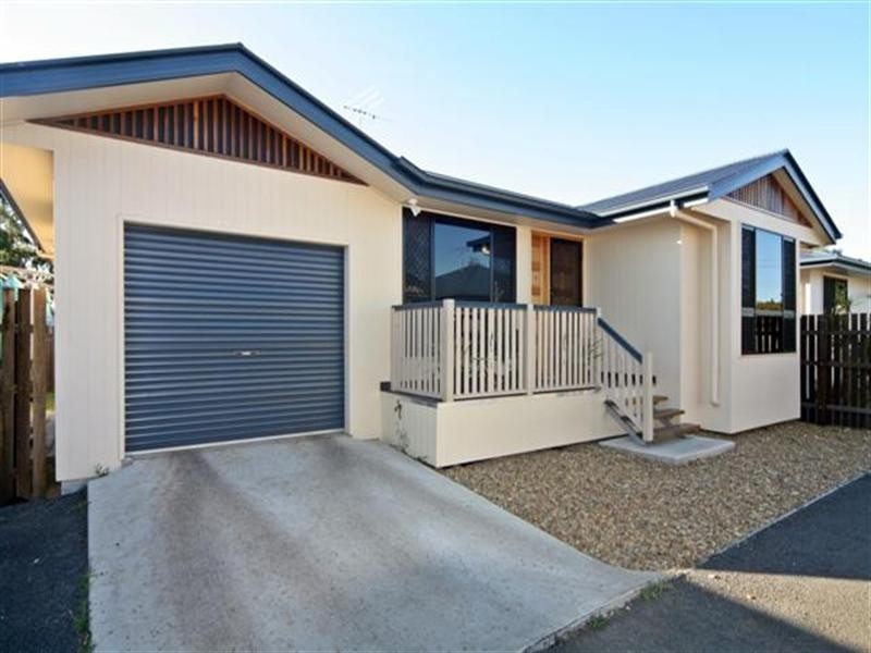 2/122 Edward Street, Dalby QLD 4405
