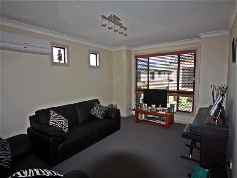 2/122 Edward Street, Dalby QLD 4405