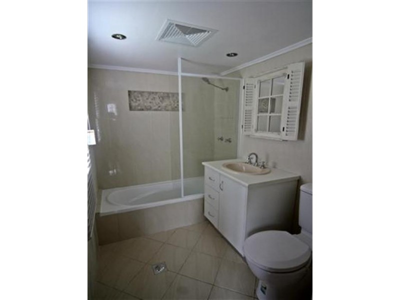 18a Orpen Street, Dalby QLD 4405