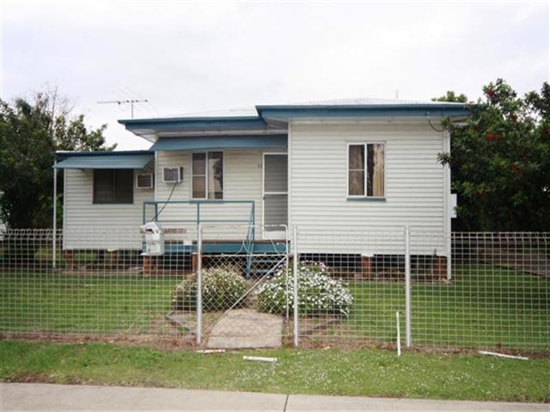 11 Nicholson Street, Dalby QLD 4405