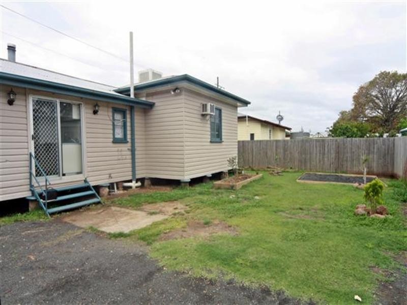 18a Orpen Street, Dalby QLD 4405