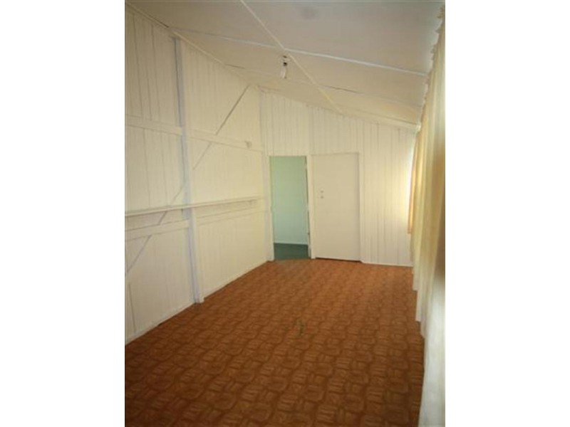 10 Alice Street, Dalby QLD 4405