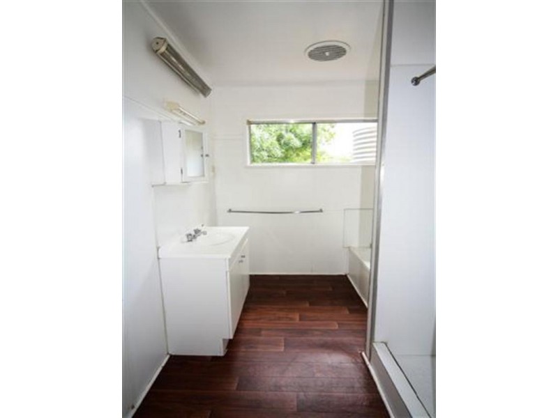 98 Wood Street, Dalby QLD 4405