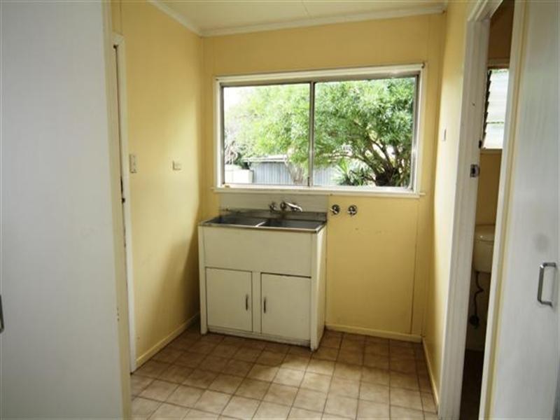 98 Wood Street, Dalby QLD 4405