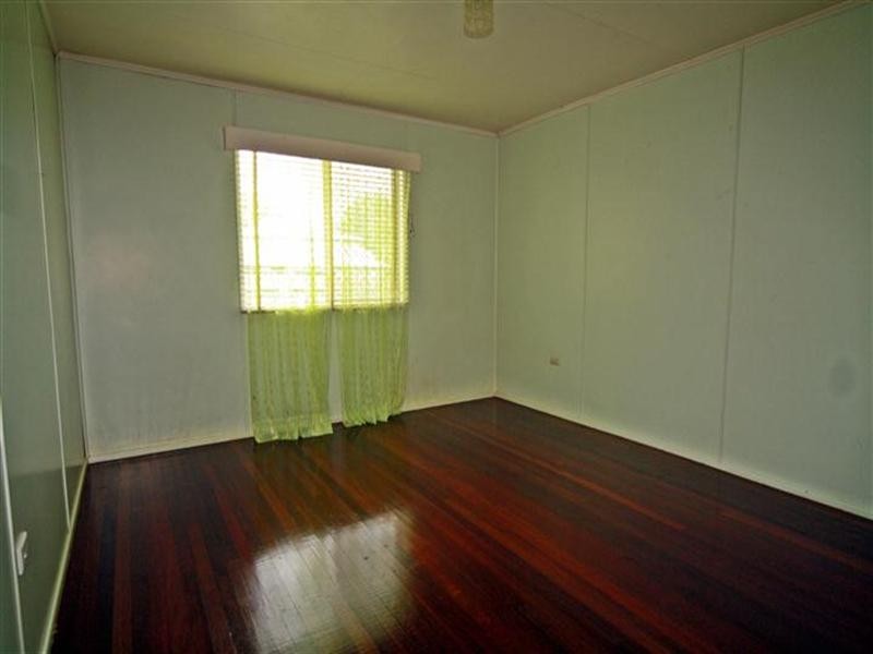 15 Moy Street, Dalby QLD 4405